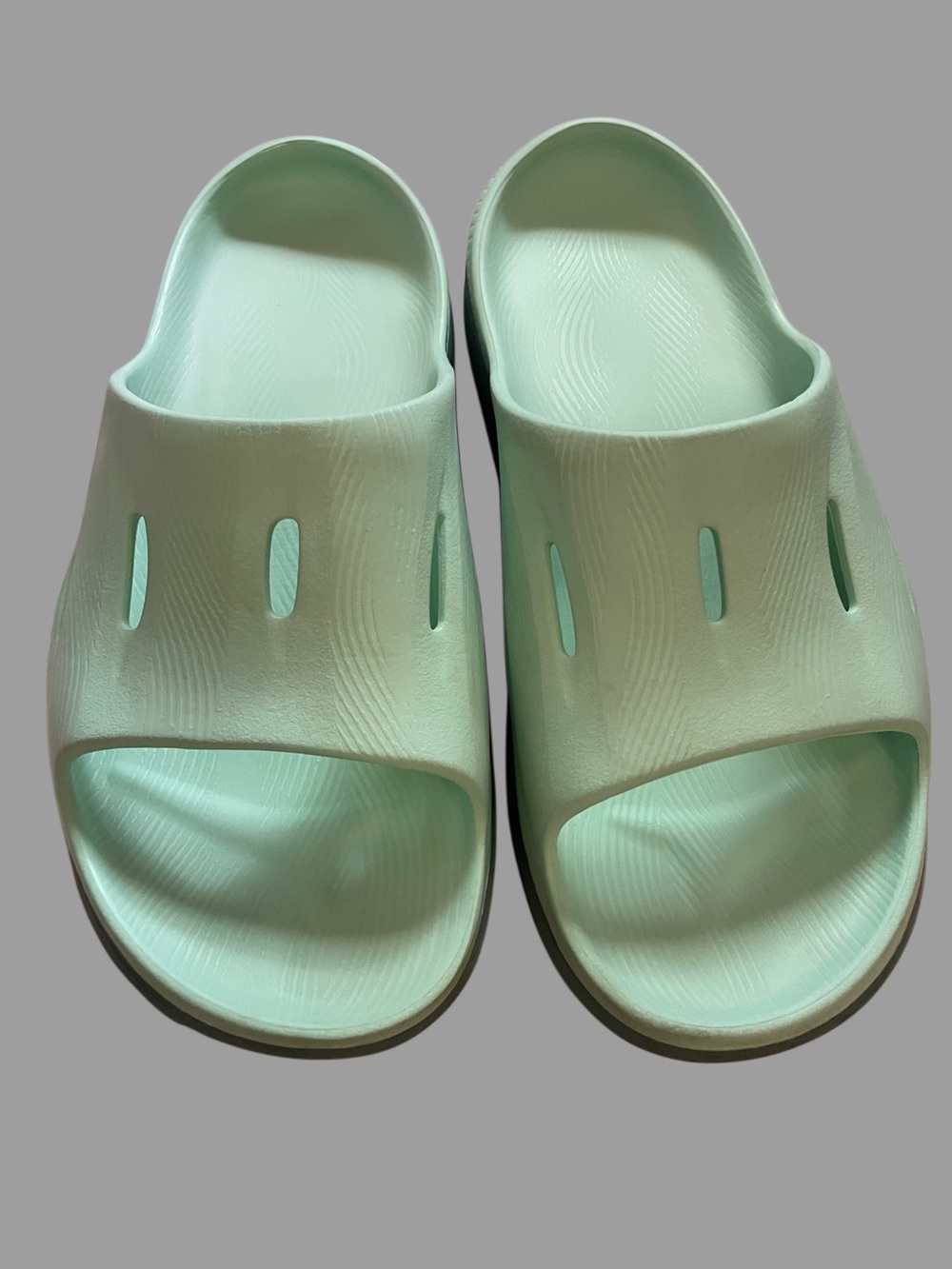 Hoka Ora Recovery Slide 3 Mens 11 M
Mint Green Sandals 1135071